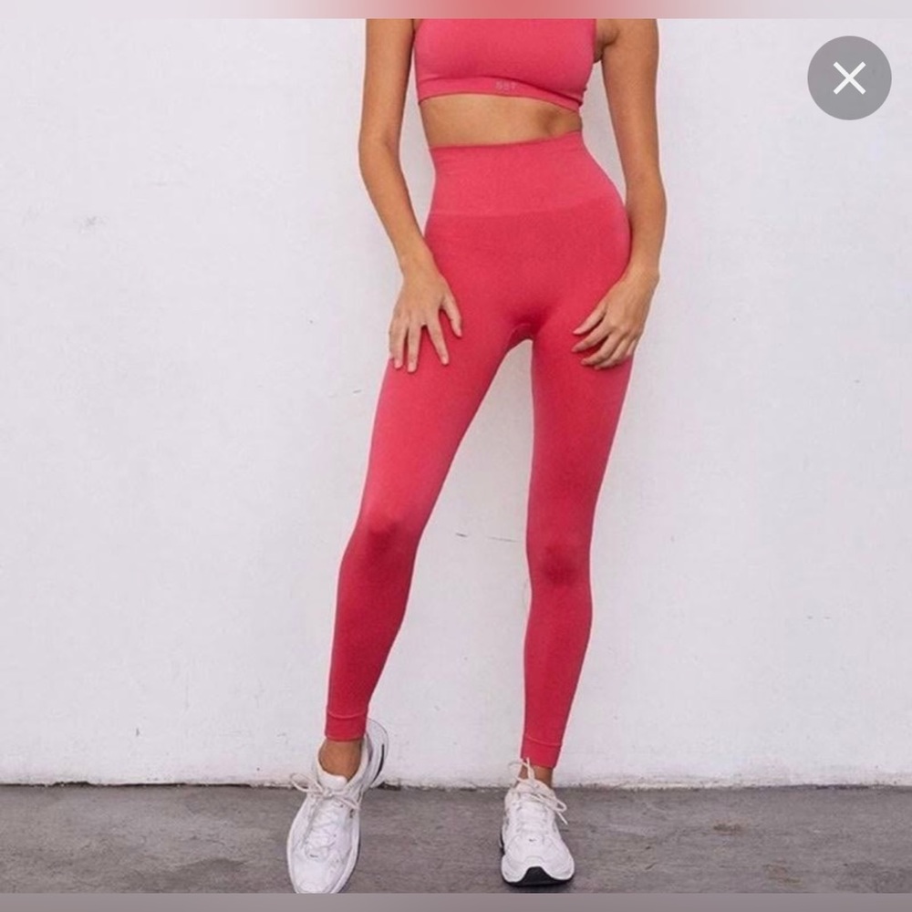 Set active SculptFlex Set (TOP & BOTTOM) in Punch Pink